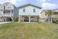 Beach House - Private Dock + Walk to the Beach - Homestays