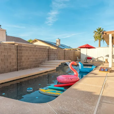 Game Room/ Pool and Jacuzzi Cozy Home in Yuma
