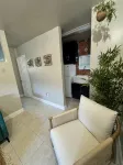 Chic studio with WiFi and AC in superb Cutler Bay - 무료 와이파이