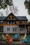 Rustic Riverfront Retreat w/ Hot Tub + River Access + Views - Homestays