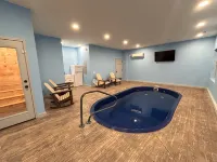 3 Bedroom 3 Bath - Indoor Swimming Pool - Game Room- 2 minutes off the Parkway - 4 Sao
