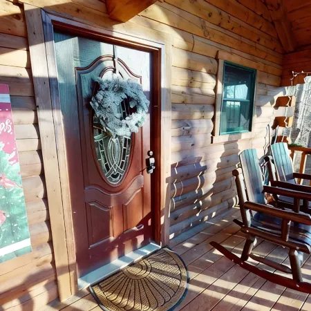 Cozy & Romantic cabin in Hocking Hills