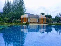 Tanaosri & Creekside Resort