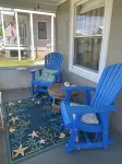Oysterhaven Cottage with partial Water views! New balcony! Close to Fairgrounds!
