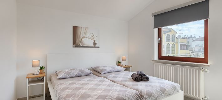 Beautiful spacious apartment (No. 3) with 2 bedrooms 300m from the beach Hotels in Općina Poreč