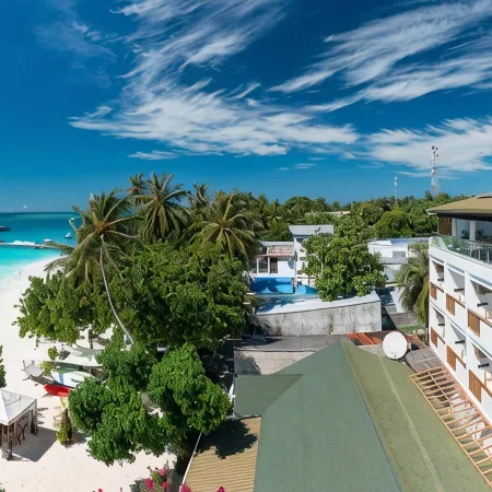 Luau Beach Inn, Maldives