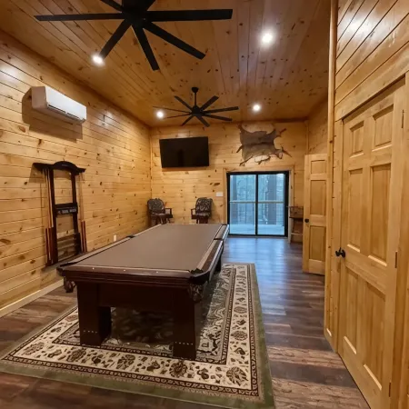 Unwind at Whispering Woods / Hot Tub, Waterfall, Arcade & Nature