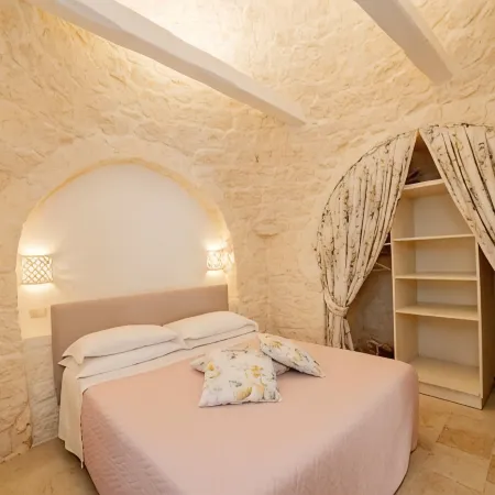 Trulli Arco Antico