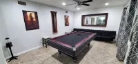 Quiet Cul-De-Sac 4 Bedroom Home with Pool & Hot tub - สระว่ายน้ำส่วนตัว