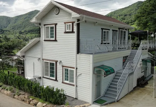 Jecheon Four Seasons Pension - 2-Star