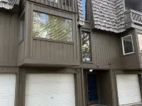 Stay and play, sleeps 6 with a beautiful view of Schweitzer Mountain Hotels in Sandpoint