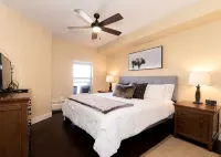 Ski in/Ski Out 2bed/2bath Mountainside Escape - 4-Star