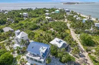 4 Bedroom Beach Home on a Private Island with a Private Pool - Boutique