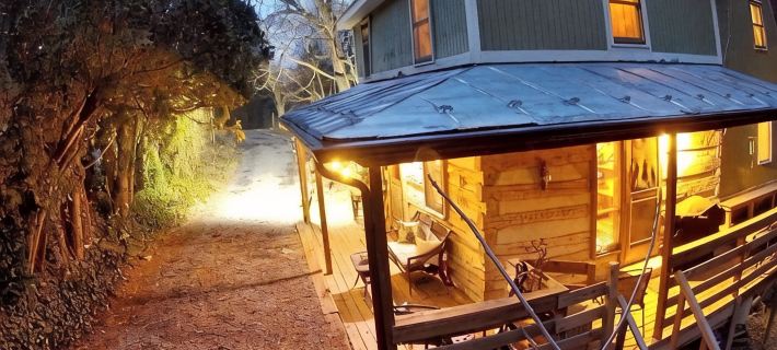 Magical Log Cabin Nestled by Creeks, Shenandoah Valley 奧古斯塔縣住宿飯店