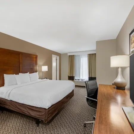 Comfort Inn & Suites