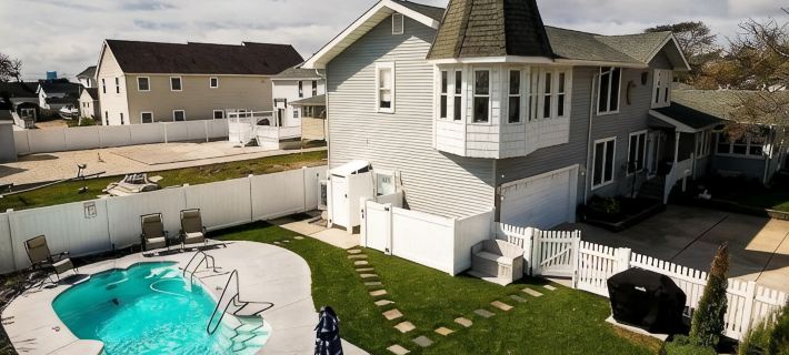 HEATED IN-GROUND POOL, 7 LARGE BEDROOMS, WALK TO BEACH, 5 MILES TO AC Hotéis em Brigantine