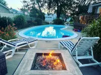 3 Bedroom Mimosa Pool Oasis, Sleeps 8, Outdoor Shower &Hot Tub.Dog & EV Friendly - Pools