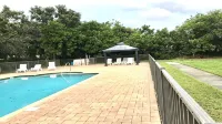 Clearwater Rustic Beach Condo 2 B|R fits 4 to 6 PPL - Private Pool