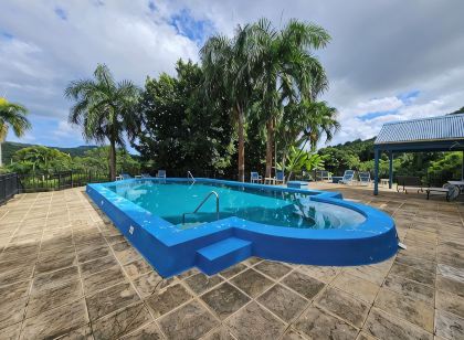 Beautiful Tropical Island Villa for big families and groups