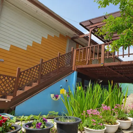 Yecheon Water Clear Mountain Pension