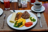 La Fortuna Lodge by Treebu Hotels - breakfast