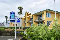 Bucklands Beach Waterfront Motel - Beach