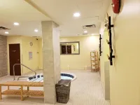 Sun Peaks Lodge - Hot Tub