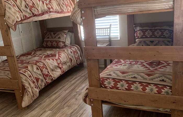 A quiet country retreat 8 miles from town.