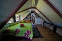 Toahere Beach House - Beachfront - Pool - Pontoon - 4-Star