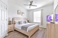Relaxing Condo 5min From Disney with Free Waterpark - Balcony