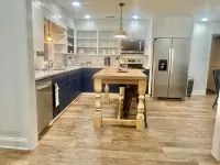 The Fox Den, Luxury Home, Just 2 Minutes Away from the Iconic Bell Buckle Cafe. - Wifi