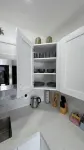 Private apt, king bed, laundry inside