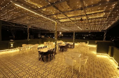 Hotel Finch Grand by Revaantra SS Hospitality - Hot Tub