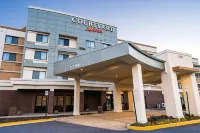 Courtyard Largo Medical Center Drive - Parking