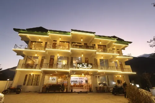 Hotel Nsb Manali - Hot Tub