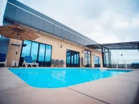 Geneva Hôtel - Pools