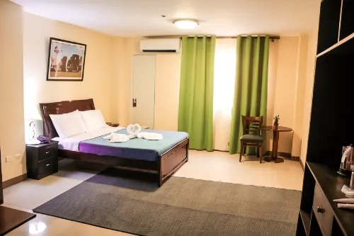 Time Travellers Hotel - Spa
