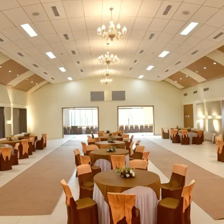 Palm Green Club & Resort by the Sky Imperial