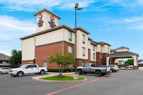 Best Western Plus Lake Dallas Inn  Suites