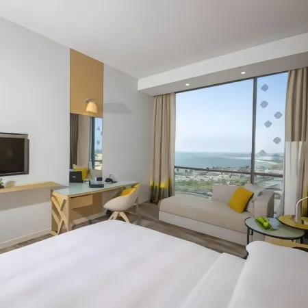 Rotana Corniche
