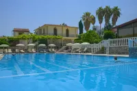Riverside Garden Resort - Beach