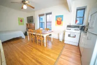 Cozy apartment in beautiful midtown Hoboken!