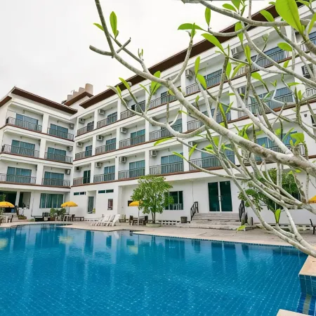 Southgate Residence Hotel