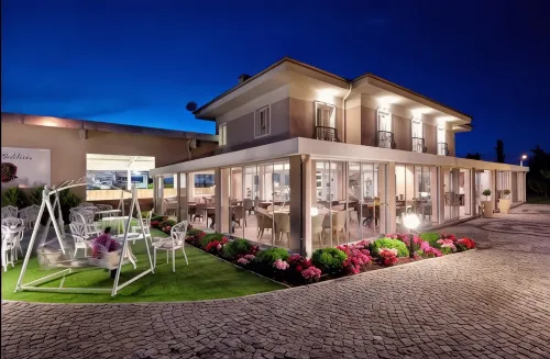 B. Equine Range Hotel