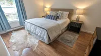 306 - 1br · Cozy Modern Condo on The Lake - 3-Star