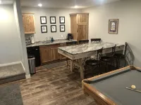 Spacious home with Hot Tub, bikes, fire pit, pool table and more!! - Wi-Fi