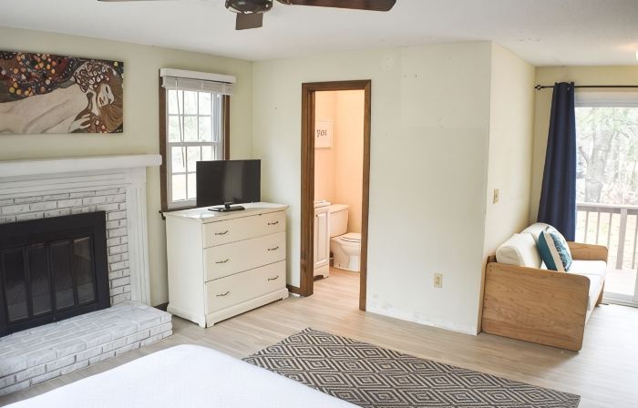 Experience Cape Cod Beaches: Charming 4-bedroom just a 10min stroll to the beach