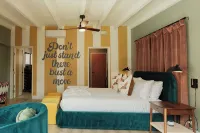 Mod Retreat in Vibrant Palm Springs -  Casas de vacaciones