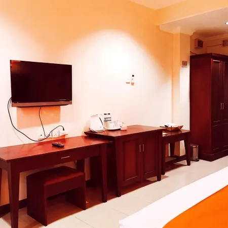 Hotel Dynasty