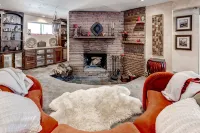Luxury That is Close to Downtown and Easy Access to Red Rocks! - Apartments